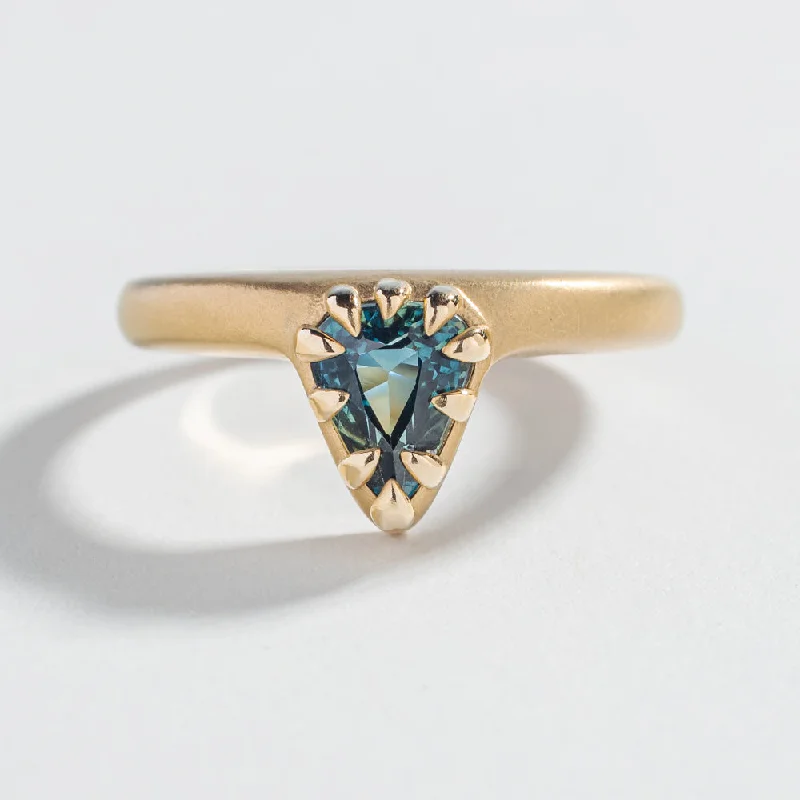 THE SPELLBOUND ENGAGEMENT RING | 14K GOLD & SAPPHIRE