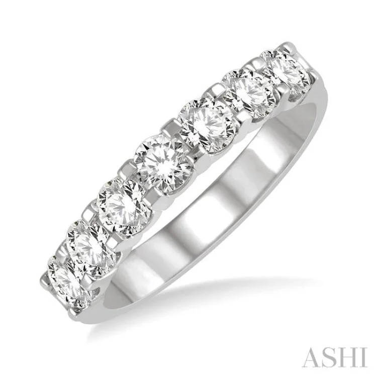 1 Ctw Round Cut Diamond 7 Stone Wedding Band in 14K White Gold