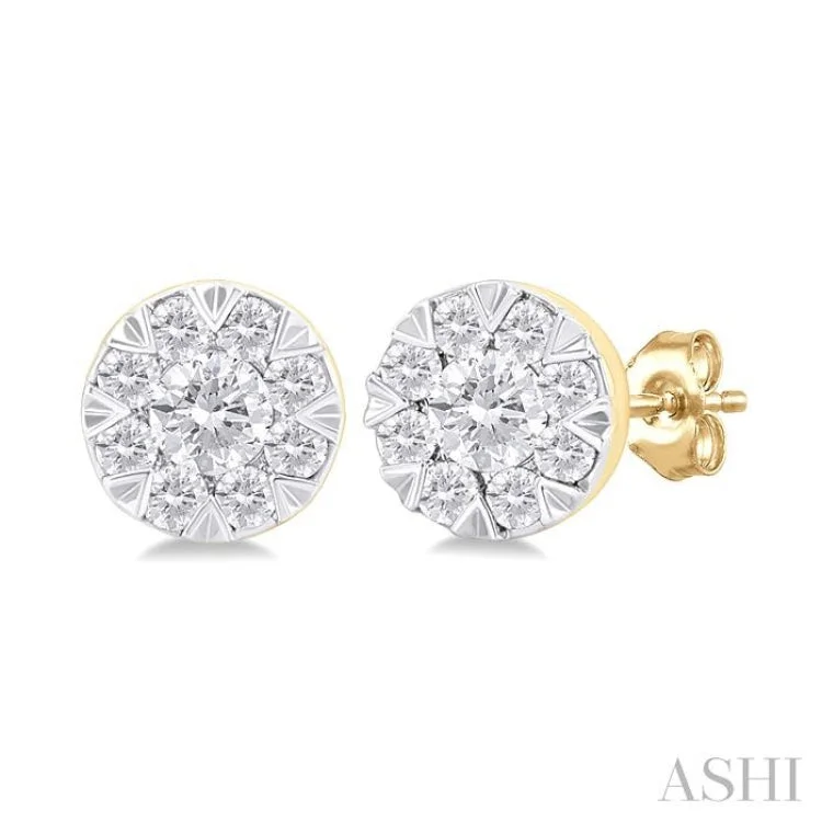 1/6 Ctw Lovebright Petite Round Shape Round Cut Diamond Fashion Stud Earring in 10K Yellow Gold