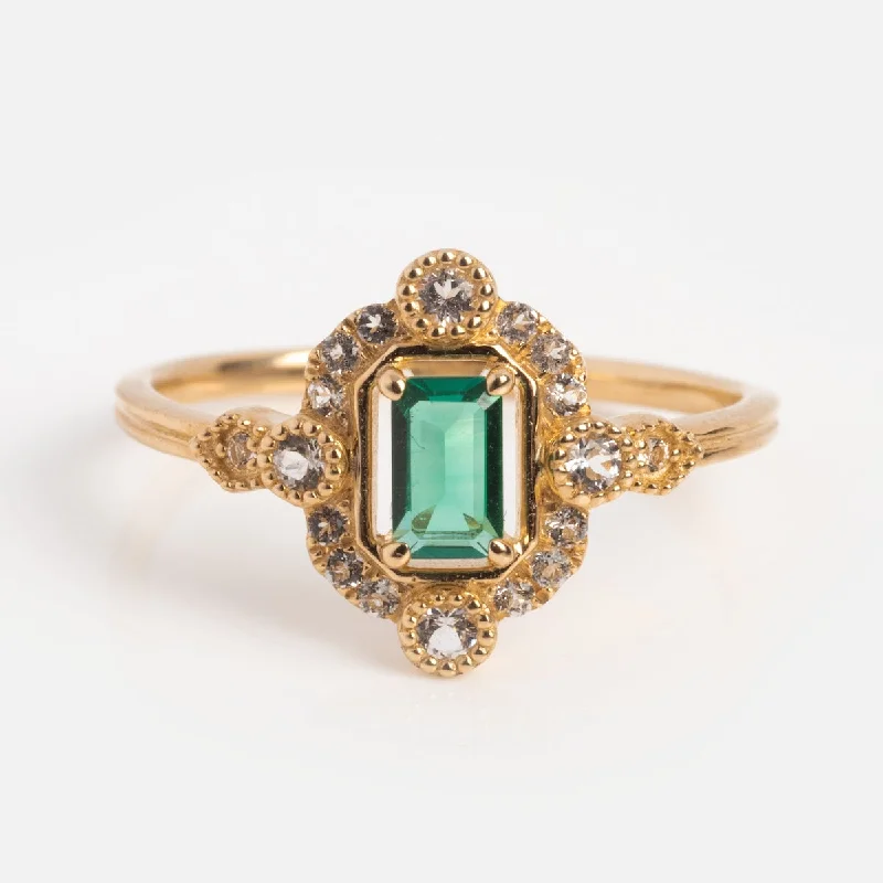 14k Vintage Inspired Emerald Shield Ring